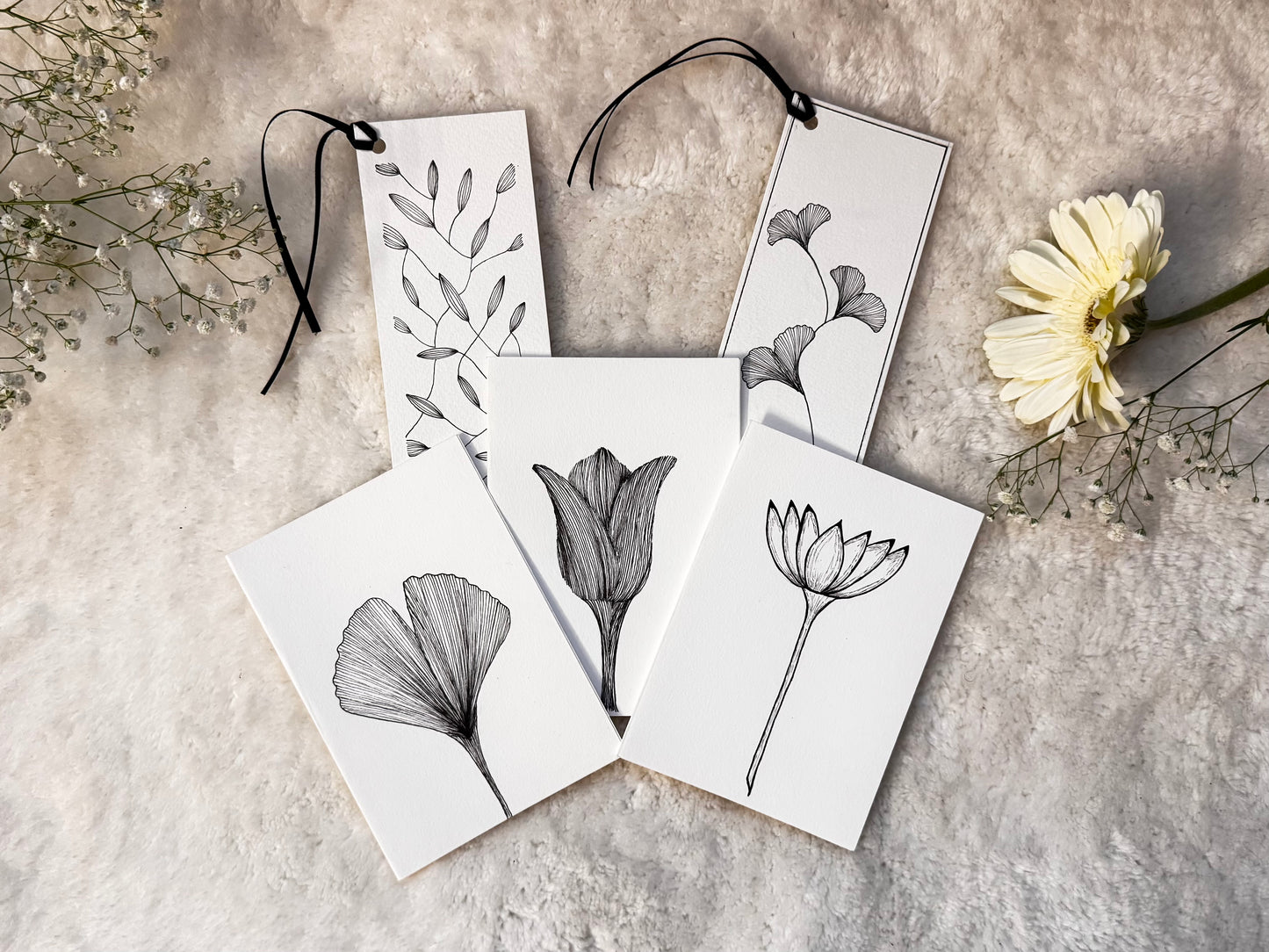 Black & White Floral Collection - Small